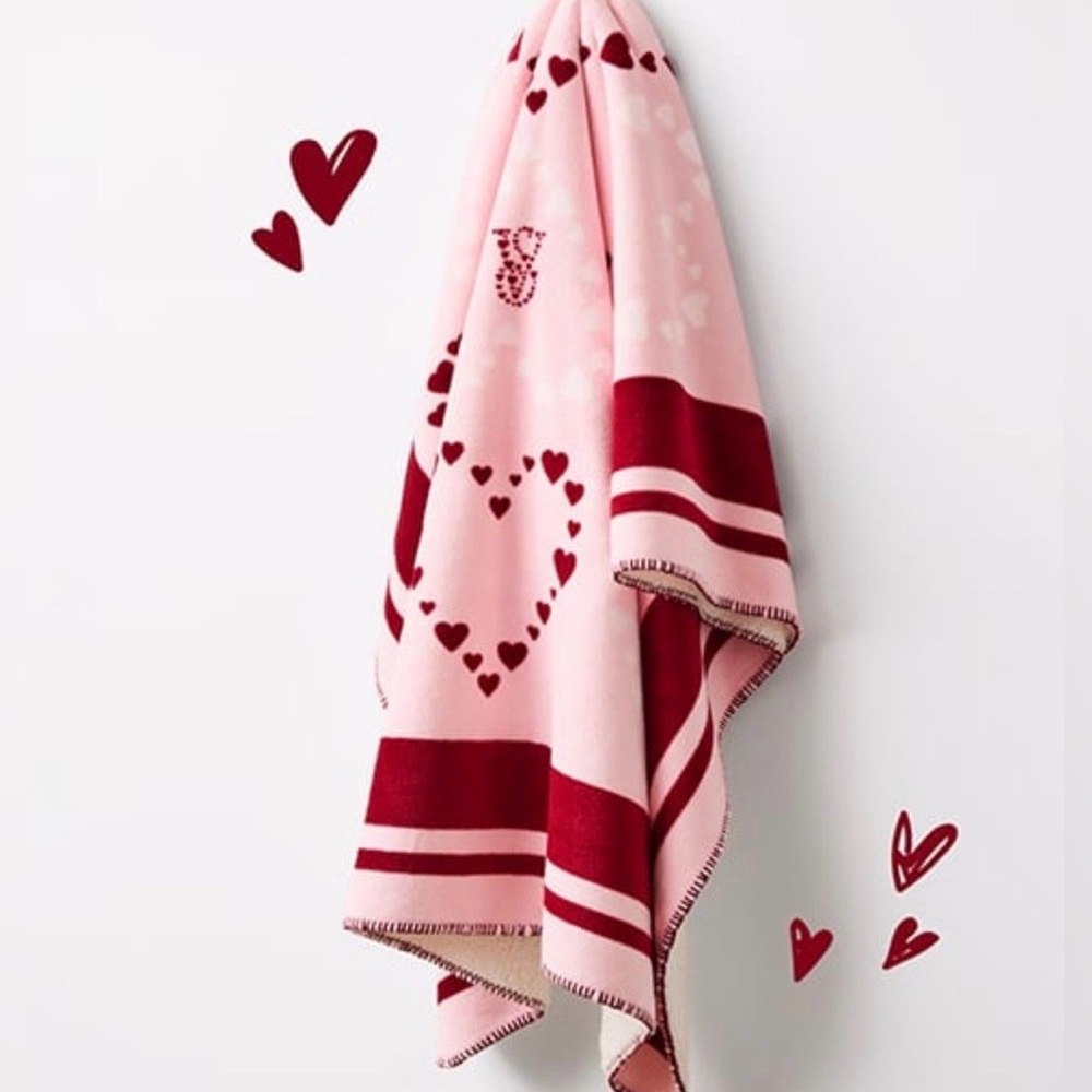 NWT Victoria's Secret Limited Edition Valentine Blanket